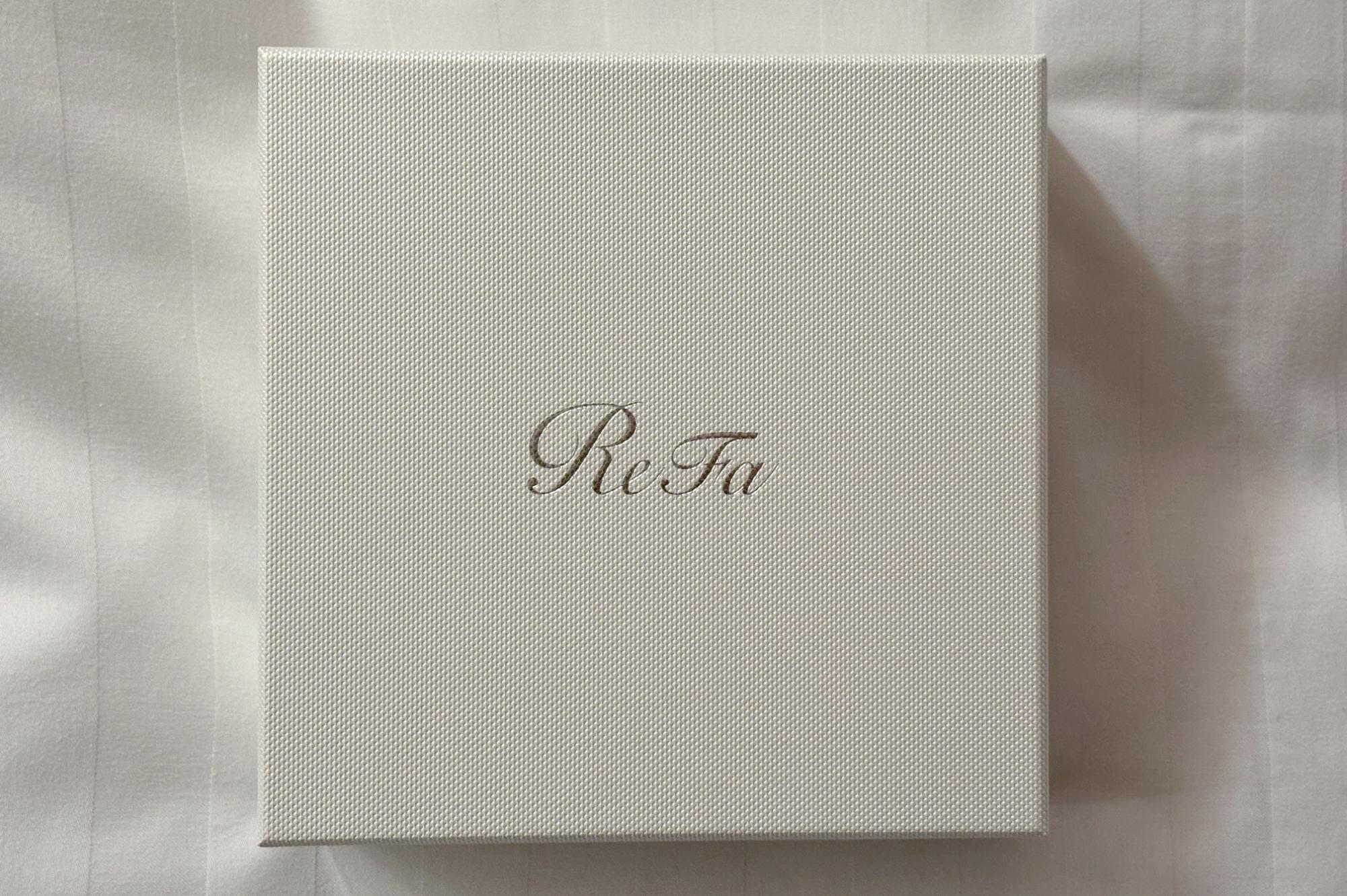 ReFa CAXA RAY（リファ カッサレイ）の箱
